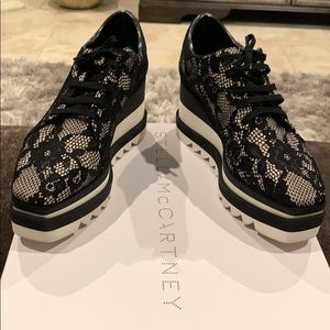 Stella McCartney Sneak Elyse Lace Platform Sneaker